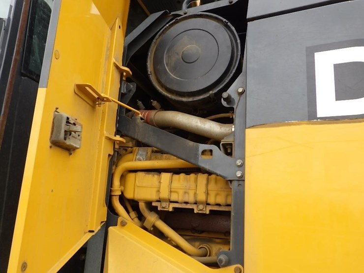 2016-deere-772gp-image-20