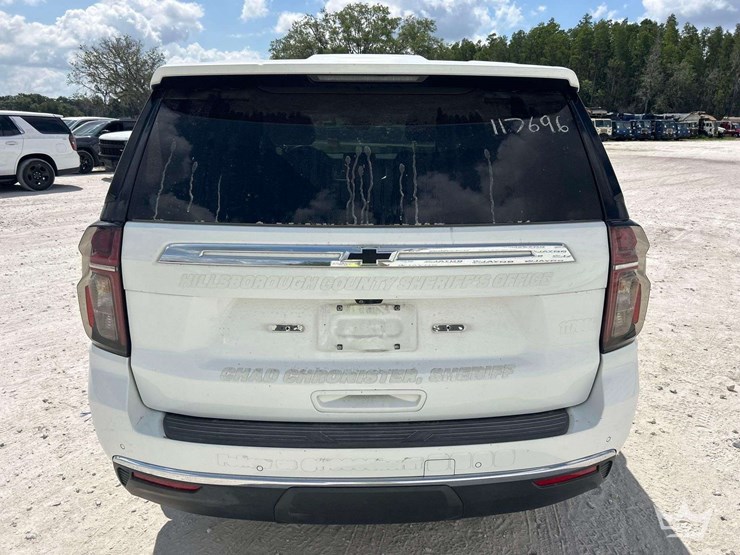 2023-chevrolet-tahoe-image-21