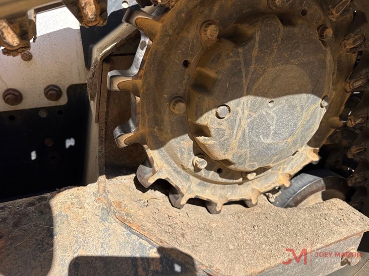 2022-bobcat-t770-image-9