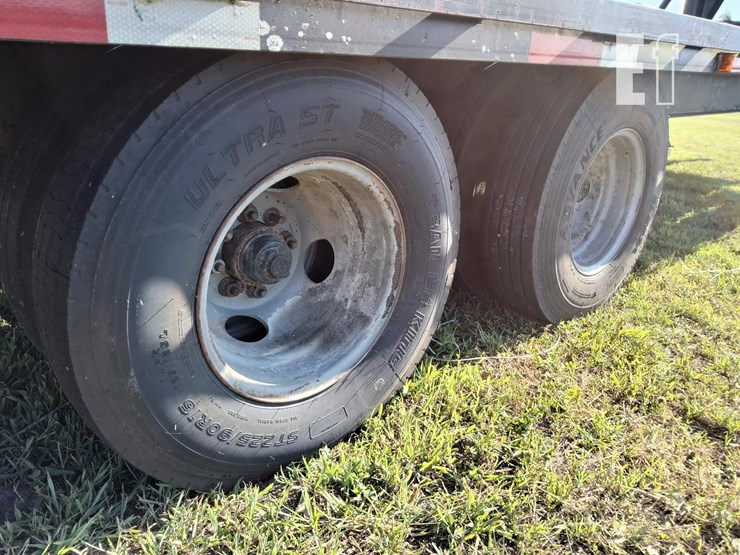 2012-patterson-30-ft-gooseneck-tandem-axle-image-14