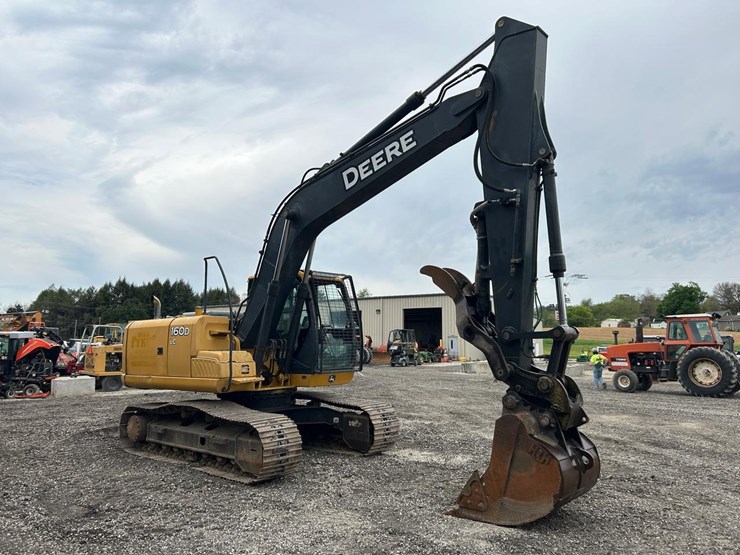 deere-160d-lc-image-6