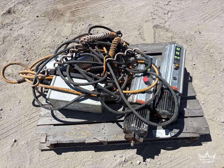 2007-ari-hetra-hdml-8-60,000lb-four-post-auto-lift-image-5