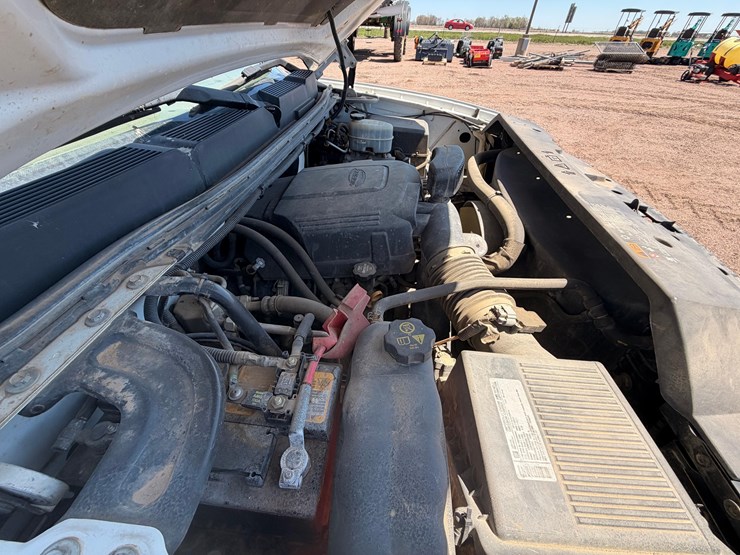 2012-gmc-2500-image-14