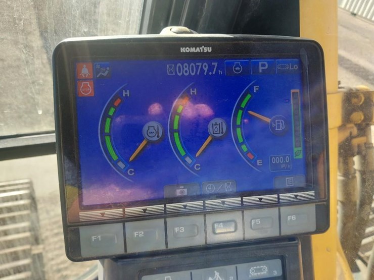 2013-komatsu-pc490-lc-10-image-36