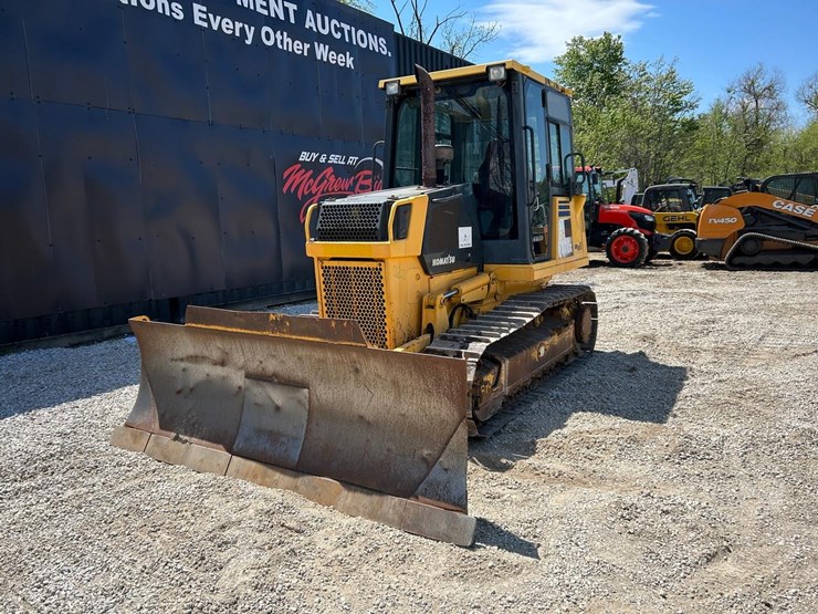 komatsu-d37ex-21-image-8