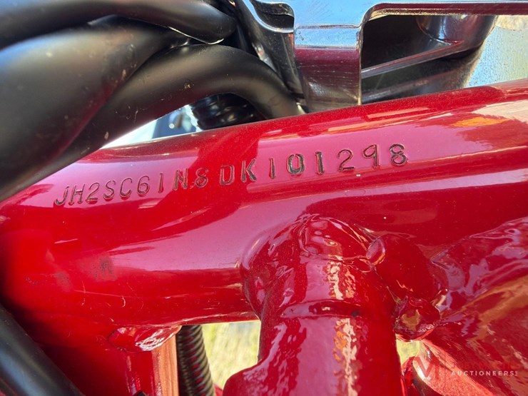 2013-honda-furry-motorcycle-image-11