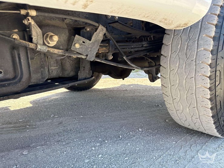 2022-ford-f350-image-30