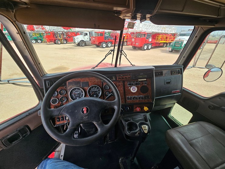 kenworth-t800-image-9