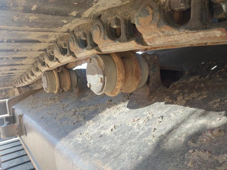 2013-komatsu-pc490-lc-10-image-15
