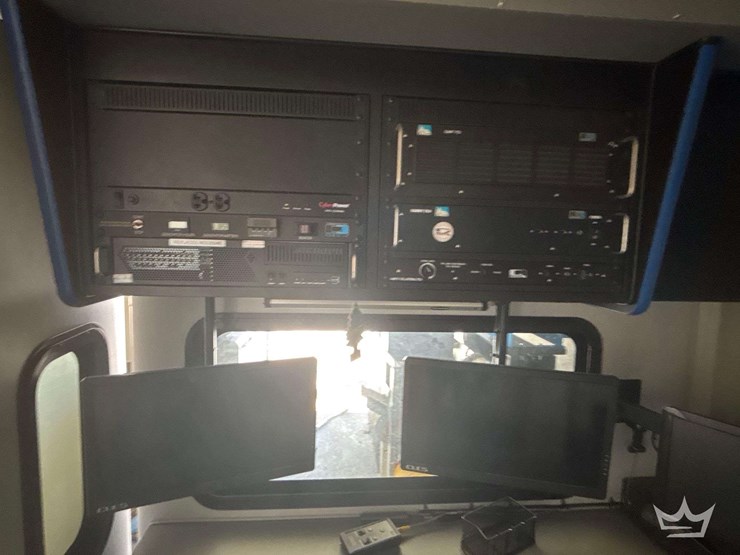 2020-ford-f550-image-25
