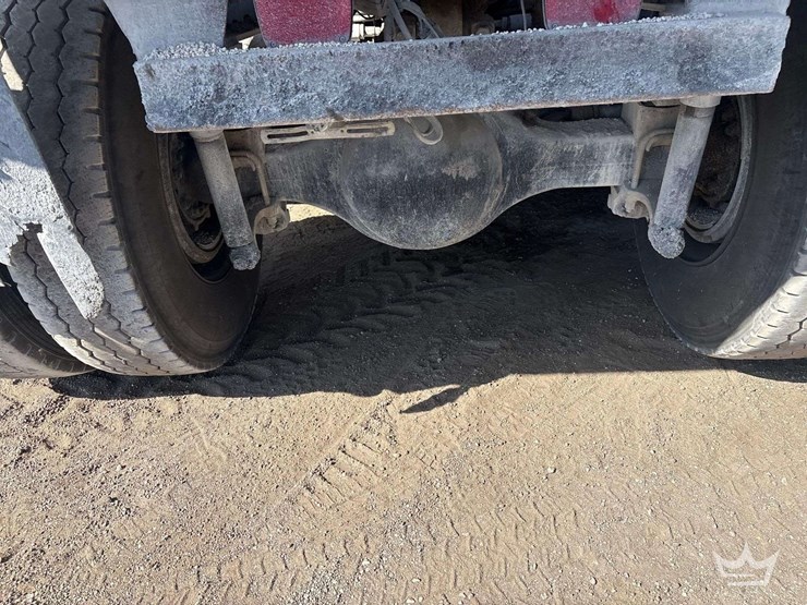 2007-freightliner-m2-112-tri-axle-dump-truck-image-10