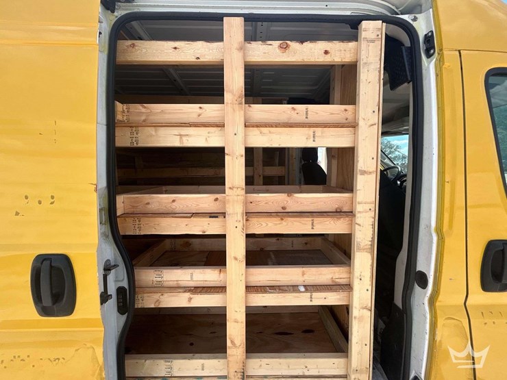 2018-ram-promaster-1500-image-18