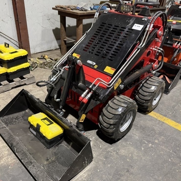 2026 SDLOOL SL-323TZ Mini Skidsteer Loader