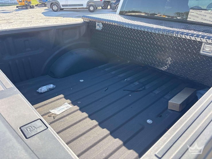 2022-ford-f150-image-15