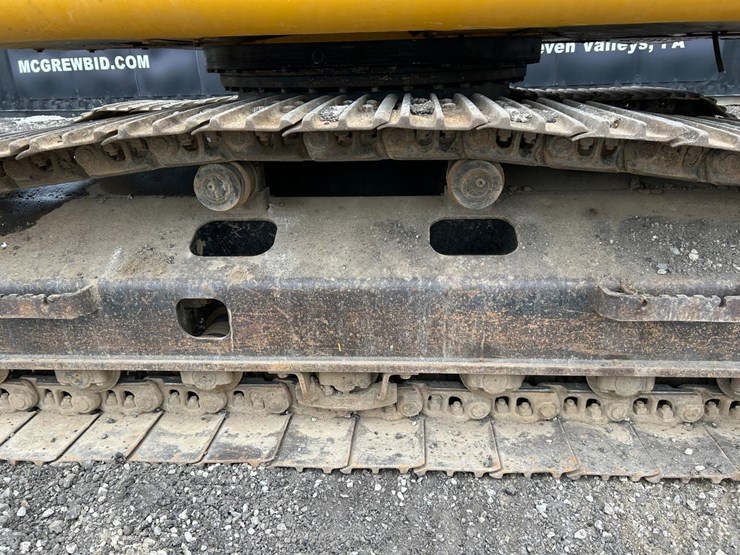 deere-160d-lc-image-18