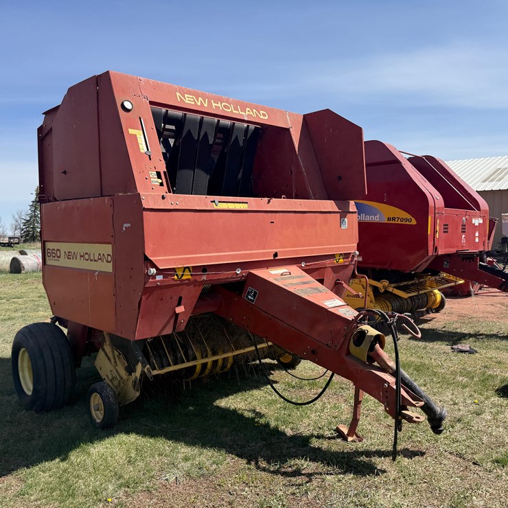 NEW HOLLAND 660