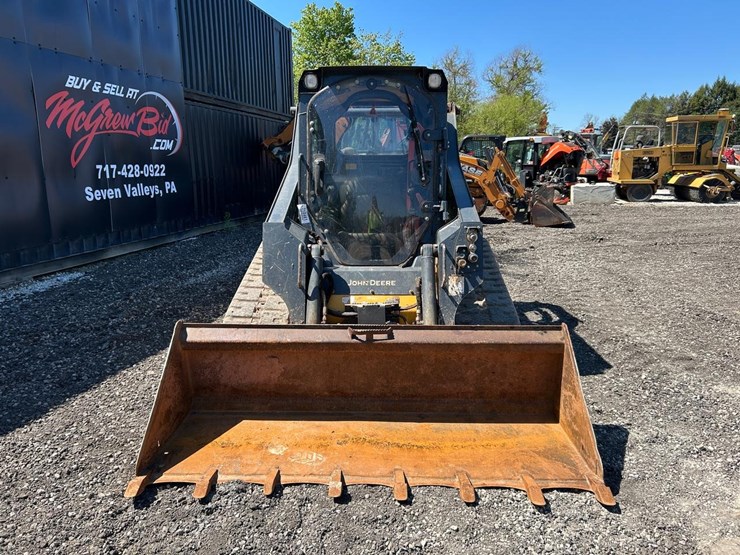 2023-deere-317g-image-7