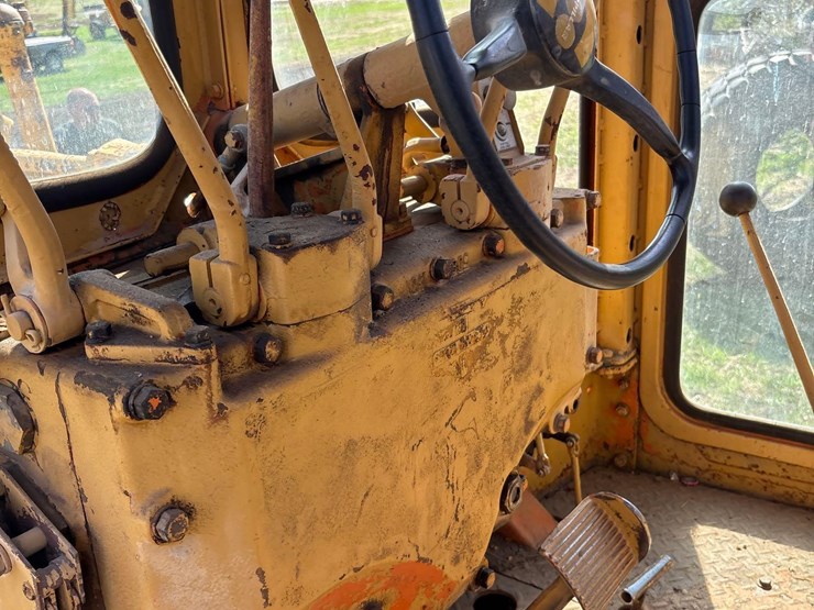 caterpillar-12f-image-53