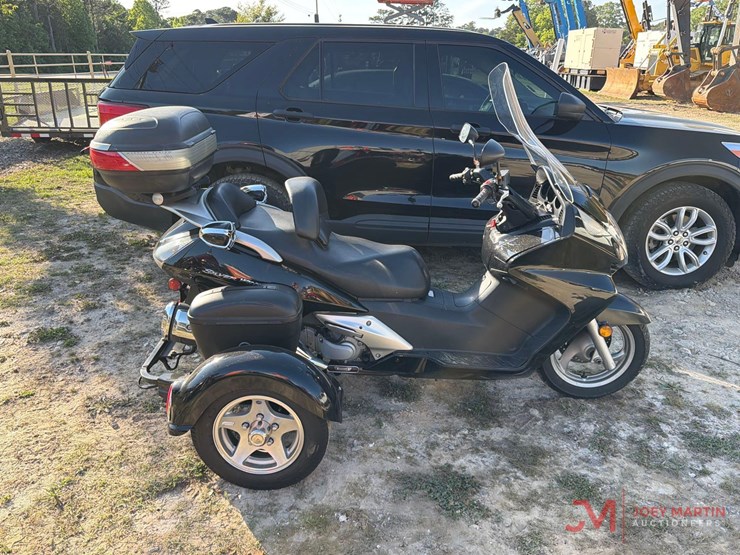 2002-honda-silver-wing-fsc600-motorcycle-image-2
