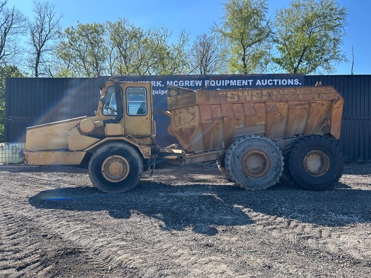 moxy-ha270-rock-truck-image-1