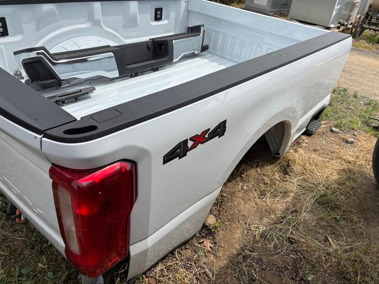 ford-8-ft-image-4