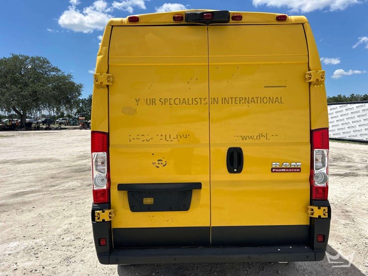 2018-ram-promaster-1500-image-19