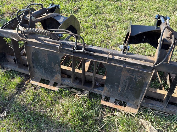 skidloader-78”-grapple-bucket-image-14