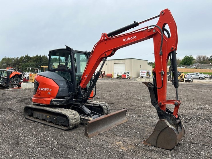 2023-kubota-kx057-5-image-6