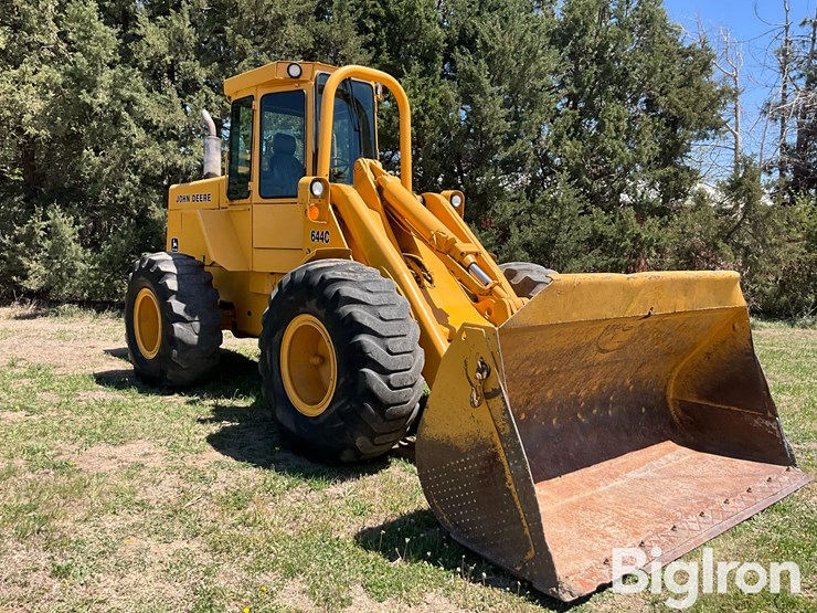 deere-644c-image-3