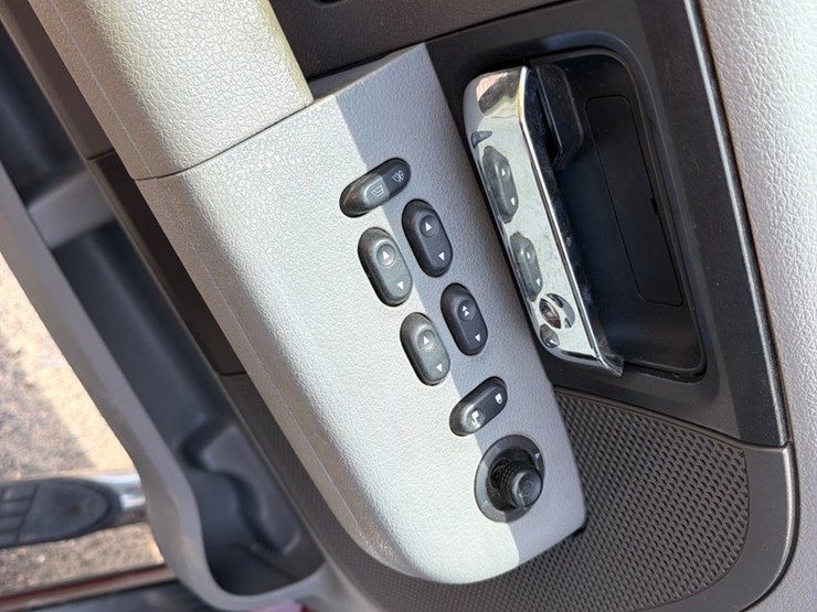 2004-ford-f150-image-8