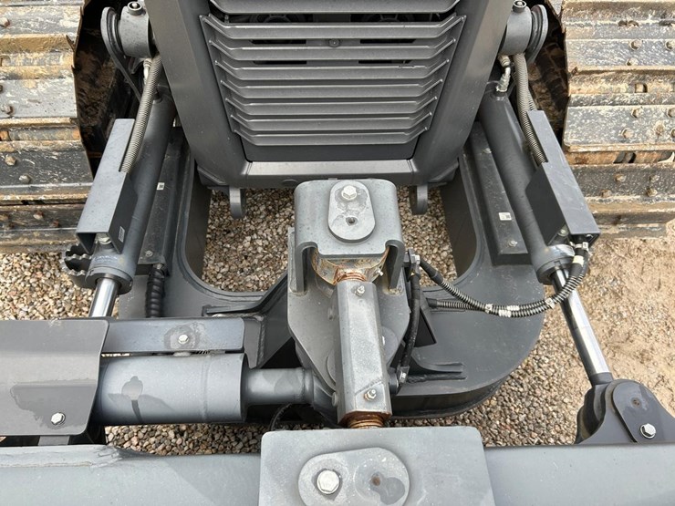 2026--develon-dd100-us10-crawler-dozer-image-10