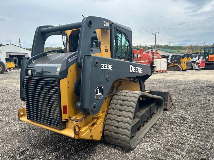 deere-333e-image-4