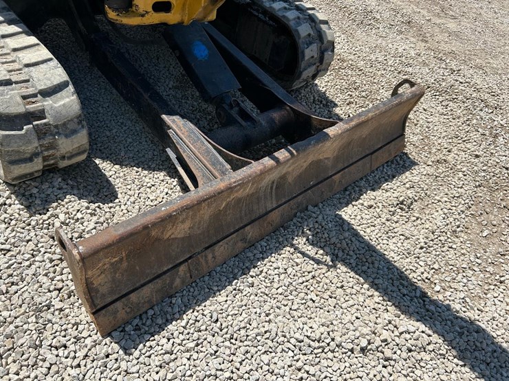 2021-caterpillar-303.5-image-10