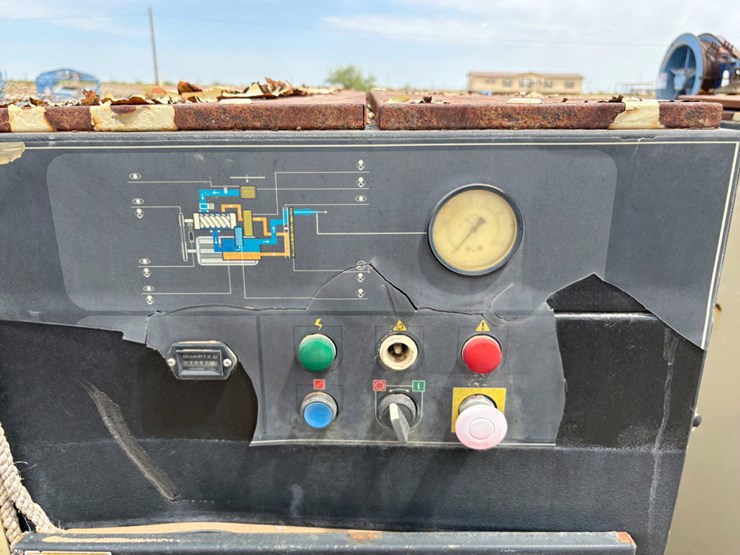 (3)-inoperable/incomplete-ingersoll-rand-up6-40-125-corkscrew-air-compressors-&-(1)-sullivan-palatek-air-compressor-image-15