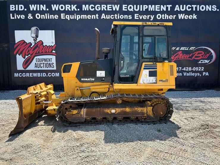 komatsu-d37ex-21-image-1