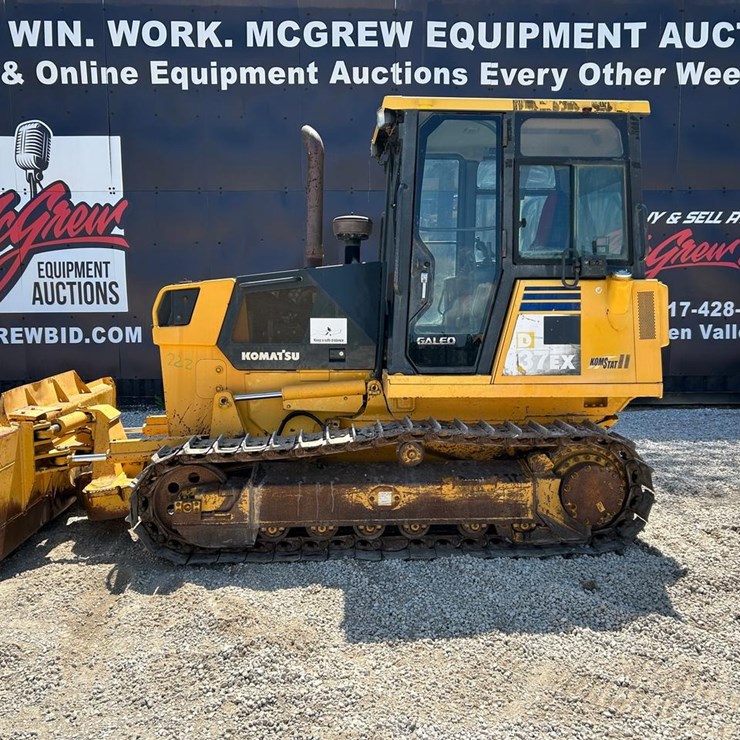KOMATSU D37EX-21
