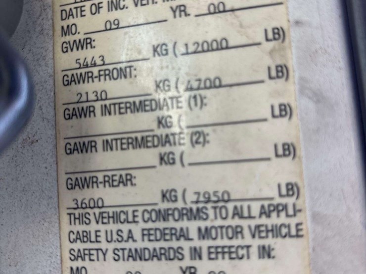 2001-isuzu-npr-image-5