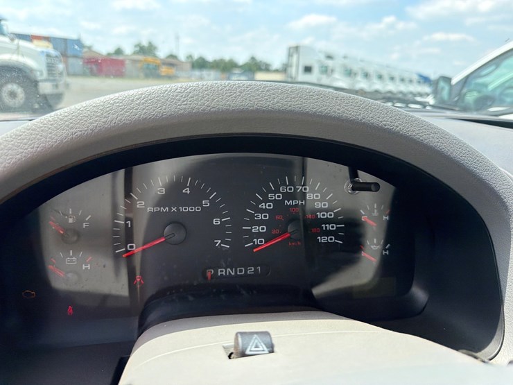 2004-ford-f150-image-9