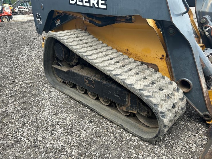 deere-333e-image-12