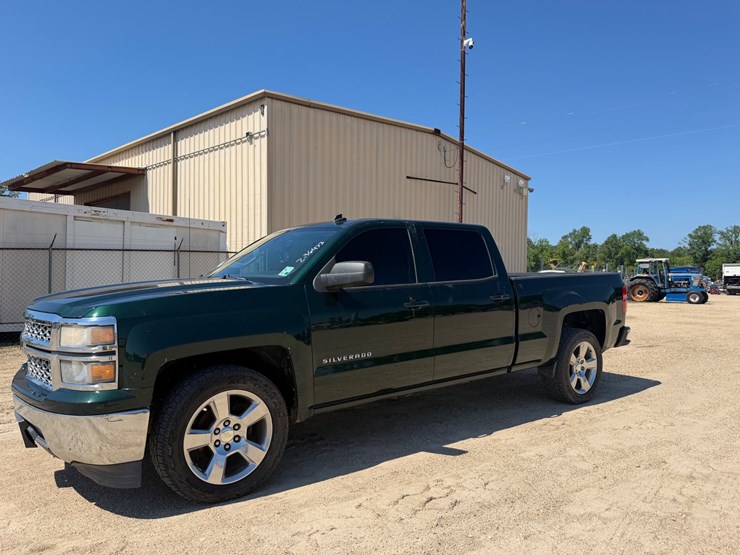 2015-chevrolet-silverado-1500-image-1
