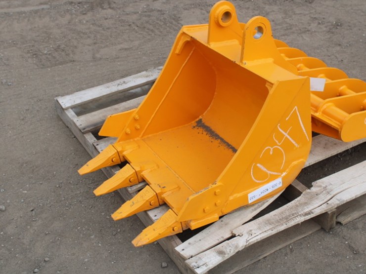 caterpillar-305-image-1
