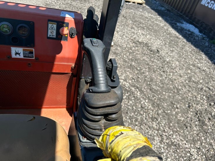 ditch-witch-xt855-image-27