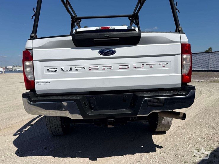 2022-ford-f350-image-11