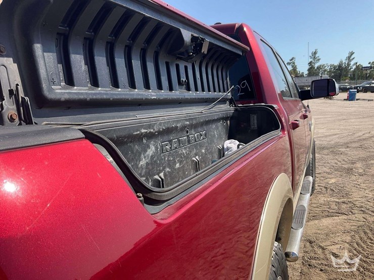2011-dodge-ram-1500-image-23