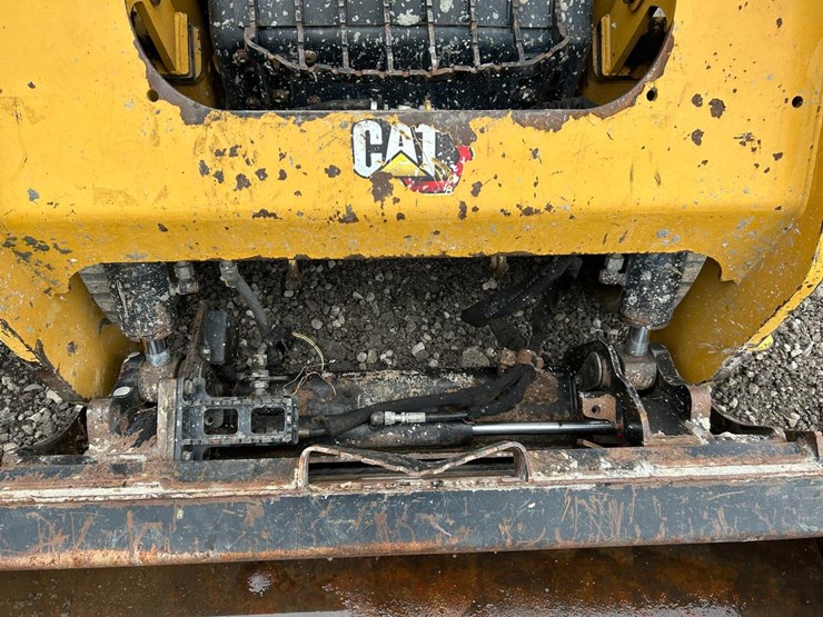 2020-caterpillar-259d3-image-10