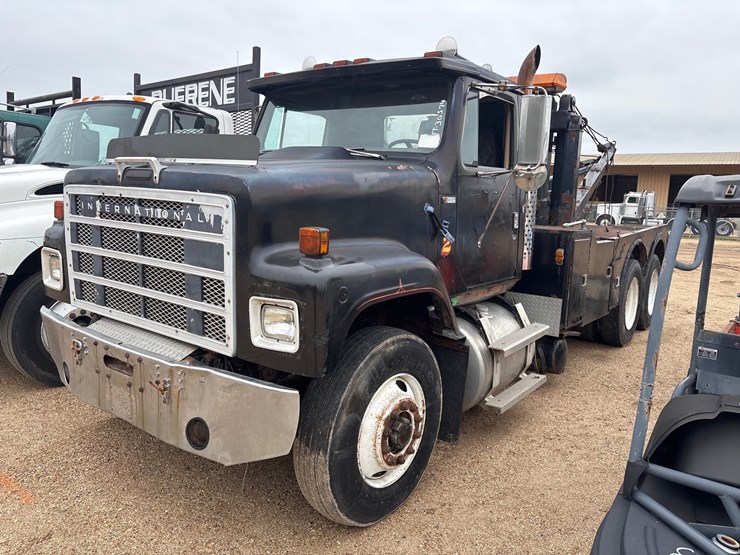 #30574-•-international-s-series-|-for-parts/repairs-image-1