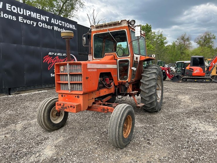 allis-chalmers-190xt-series-iii-tractor-image-8