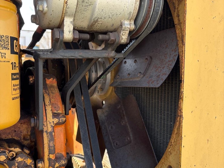 caterpillar-12f-image-19