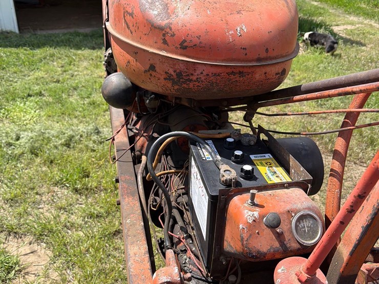 allis-chalmers-wd-tractor-image-26