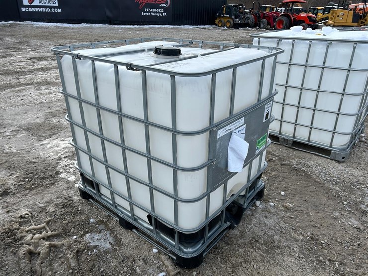 water-tank-tote-image-4